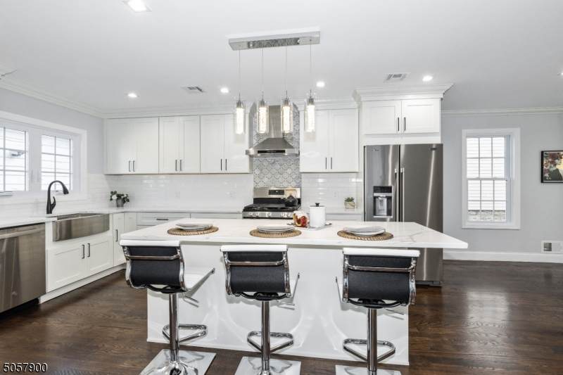 619 Thoreau Ter - Photo 1