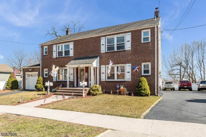 139 Eastern Way - Photo 1