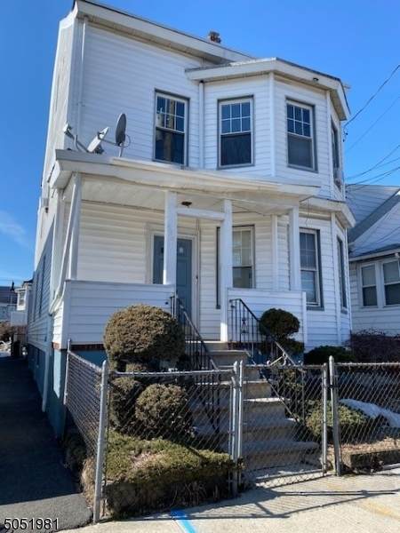 364 E 25th St - Photo 1