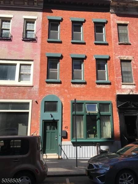 43 Halsey St - Photo 1