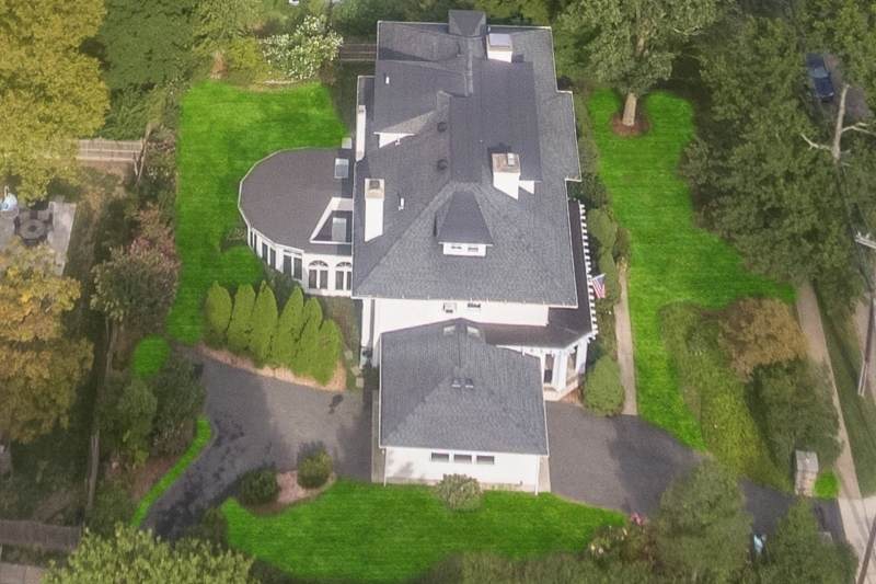 271 Kent Place Blvd - Photo 1