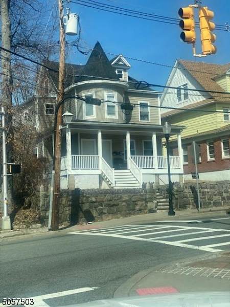 32 Martin Luther King Ave - Photo 1
