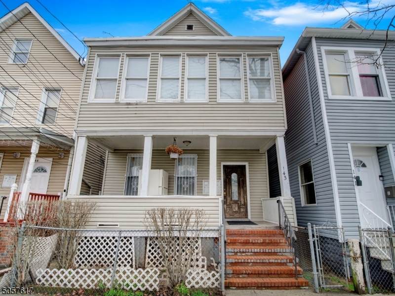 143 Clark Pl - Photo 1