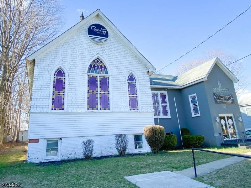 26 Manning Ave - Photo 1