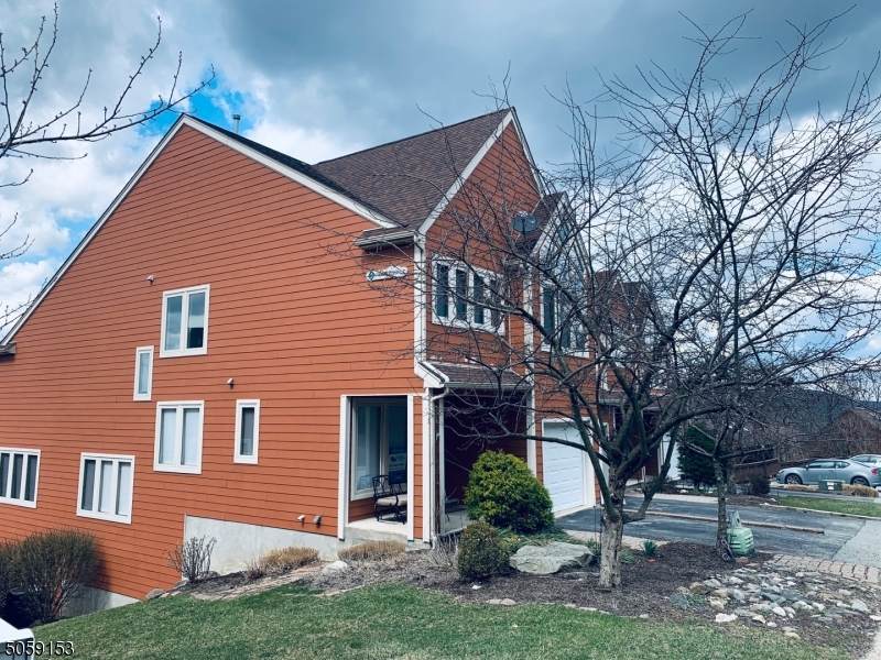 3 Wimbledon Dr - Photo 1