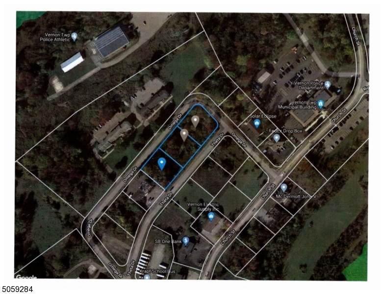 9 Theta Dr - Photo 1