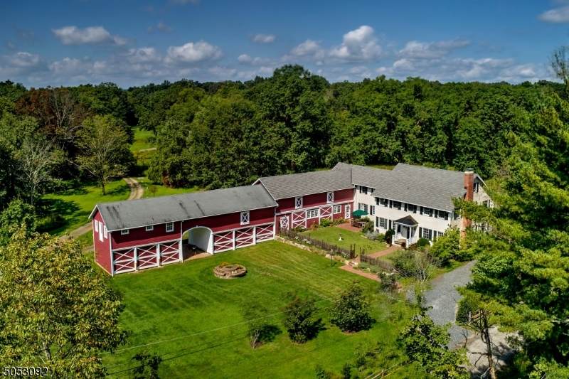 155 Old Farm Rd - Photo 1