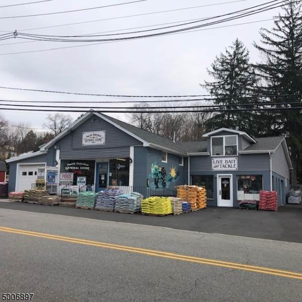20 Manchester Ave - Photo 1