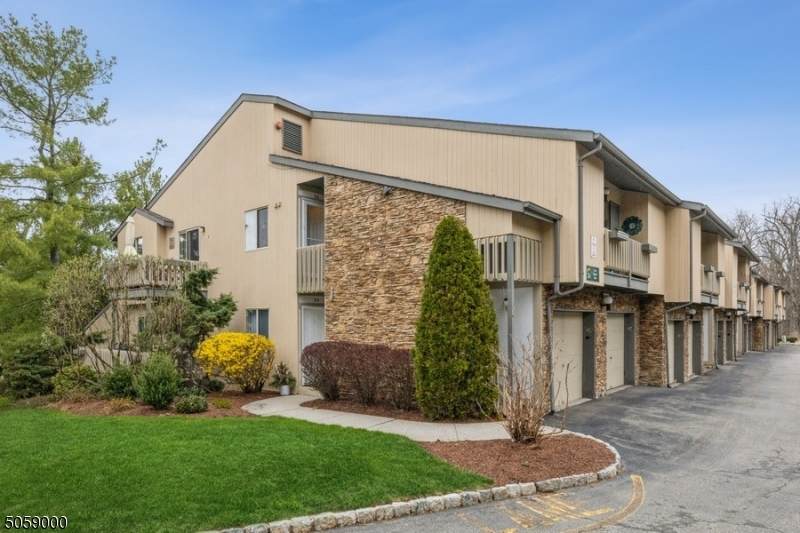 36 Kayser Ln - Photo 1
