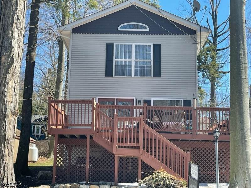 124 Point Breeze Dr - Photo 1