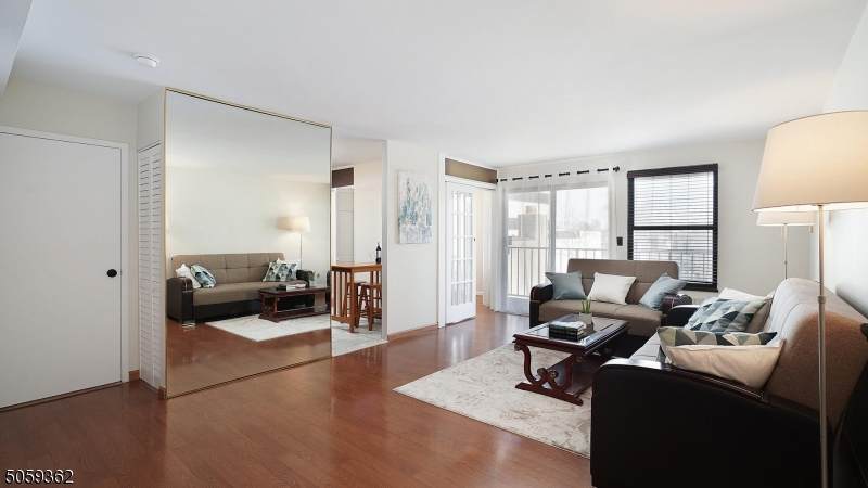 584 Anderson Ave Unit 2D - Photo 1