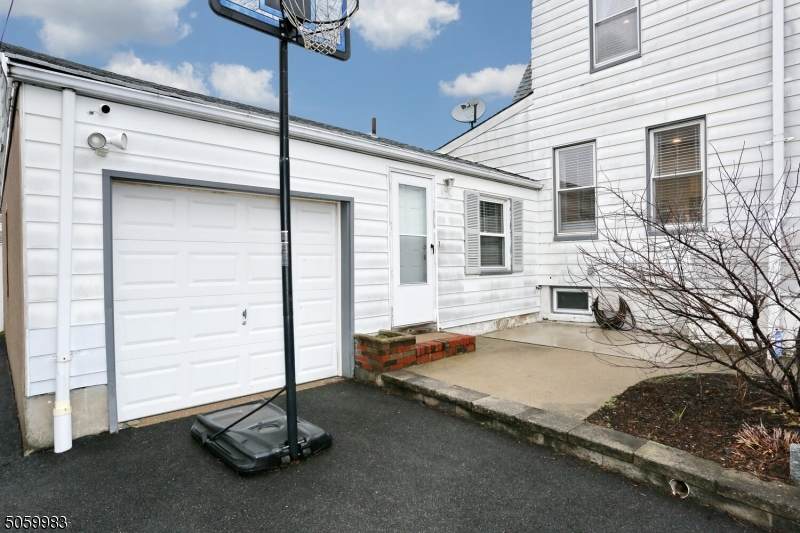 7 Orchard St - Photo 1