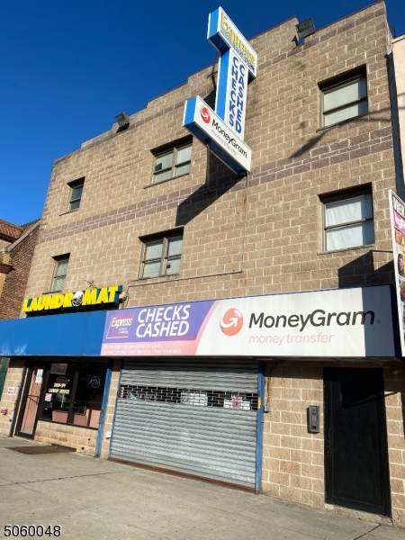 1140 Broad St - Photo 1