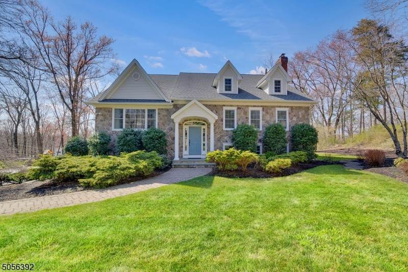 71 Goltra Dr - Photo 1