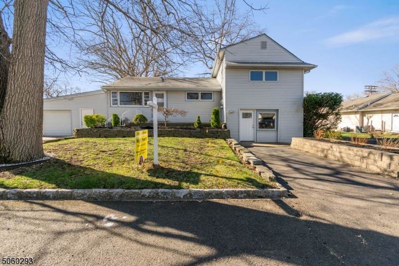 12 Ashmall Ave - Photo 1
