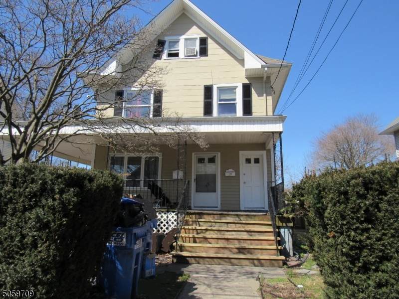 271 Manning Ave - Photo 1