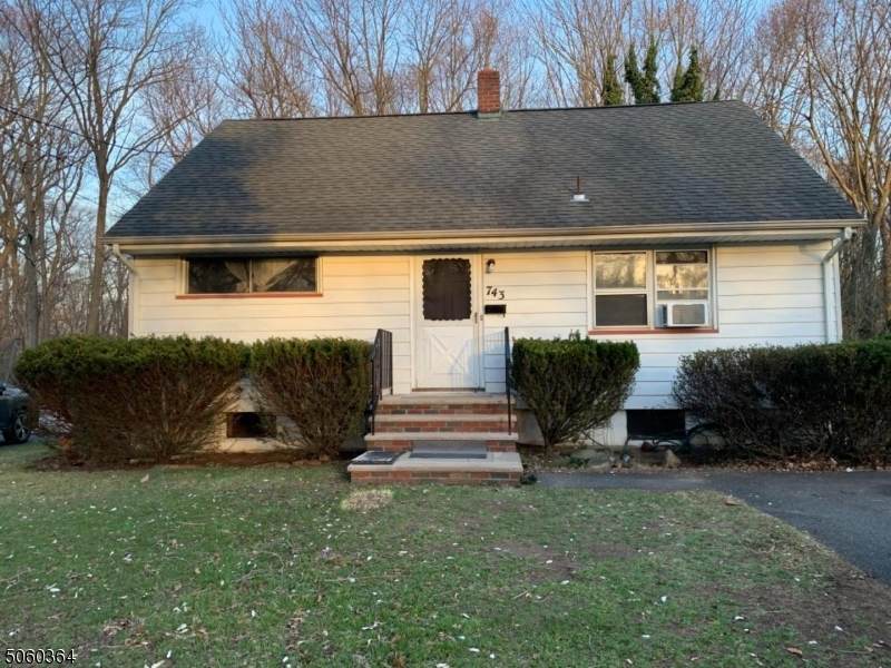 743 Newcomb Rd - Photo 1