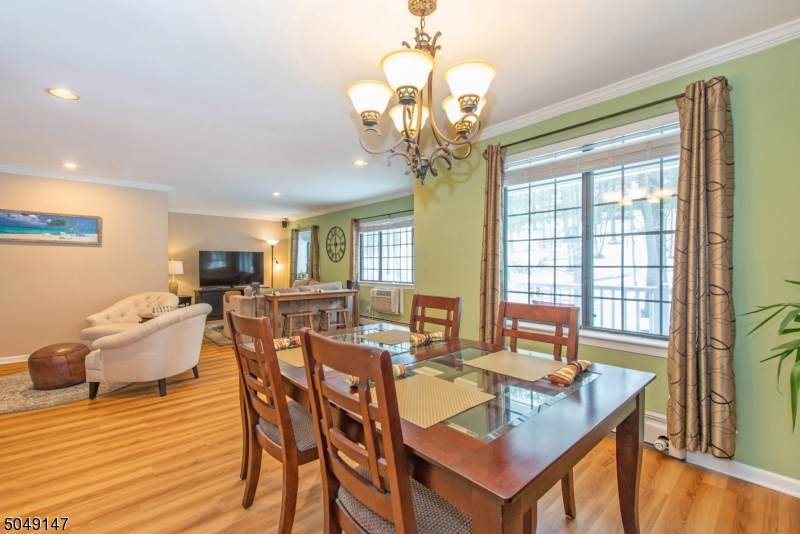 4 Foxwood - Photo 1