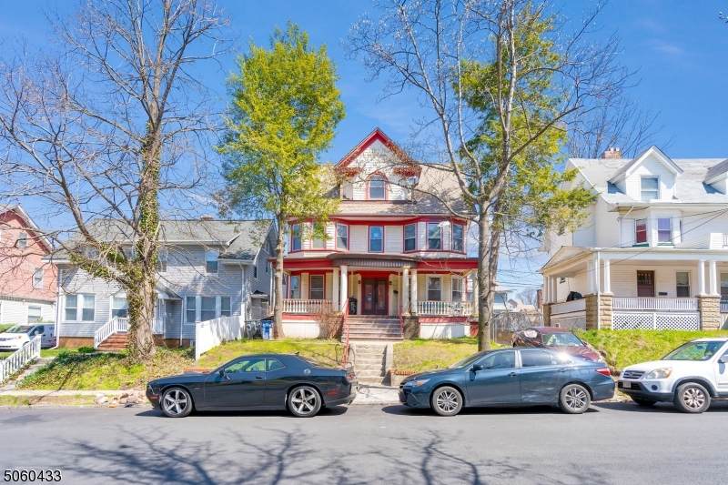 57 Shephard Ave - Photo 1