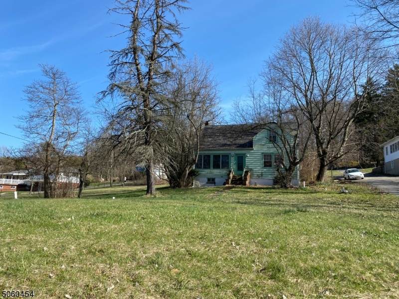 14 Russling Rd - Photo 1