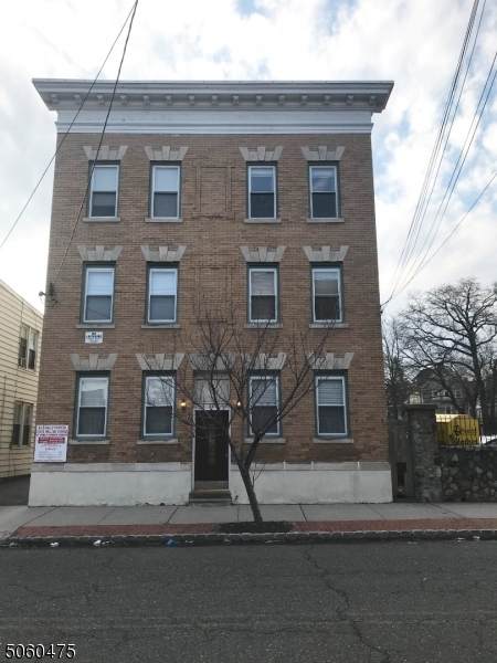 84 Pine St - Photo 1