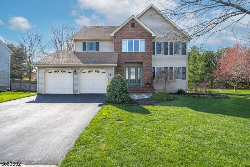 102 Perrine Pike - Photo 1