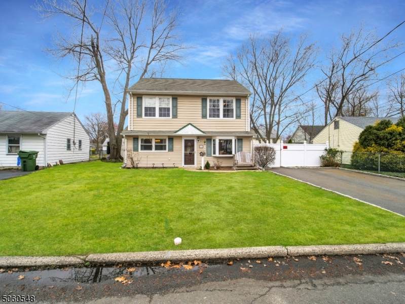 21 Crescent Rd - Photo 1