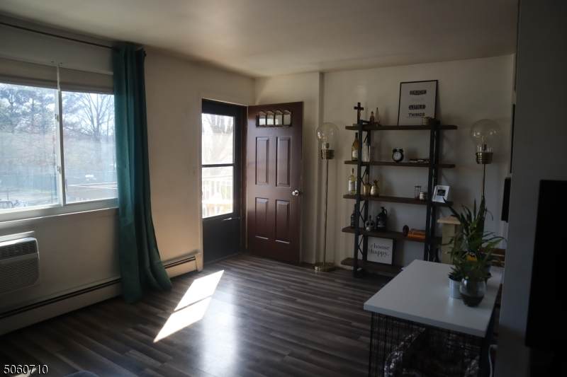 114 Cricket Ln - Photo 1