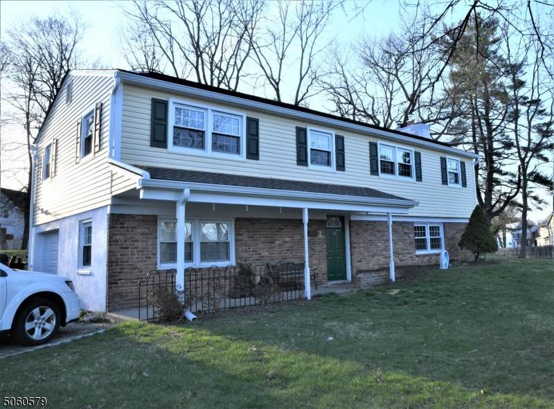 2 Dogwood Dr - Photo 1