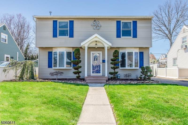 15 Chadwick Dr - Photo 1