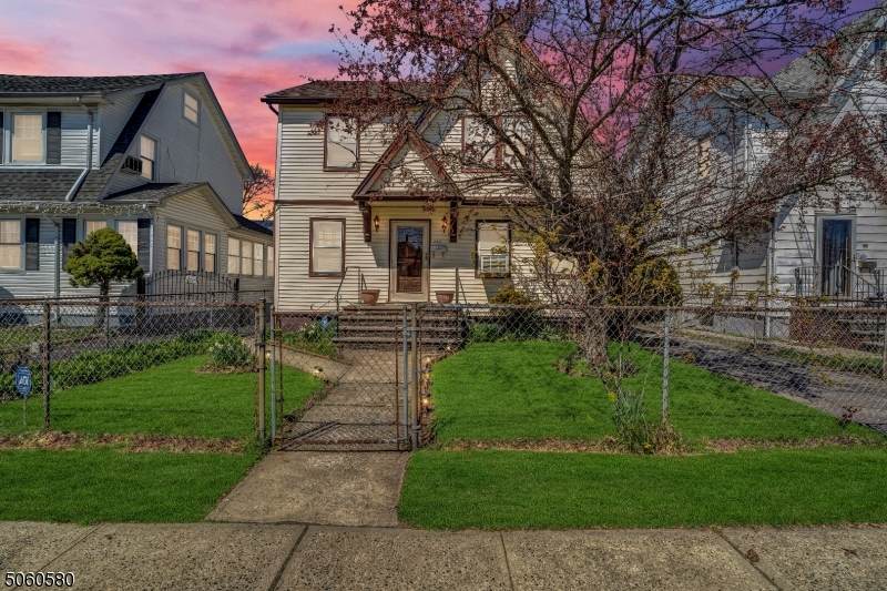 329 Sanford Ave - Photo 1