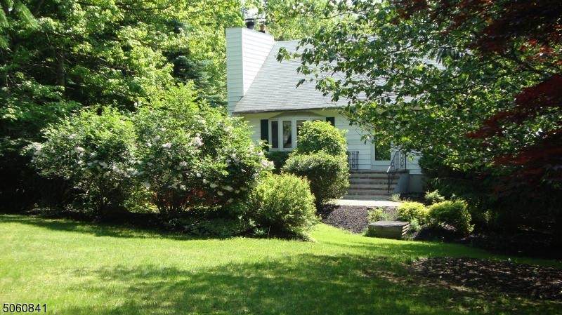 46 Schoolhouse Rd - Photo 1
