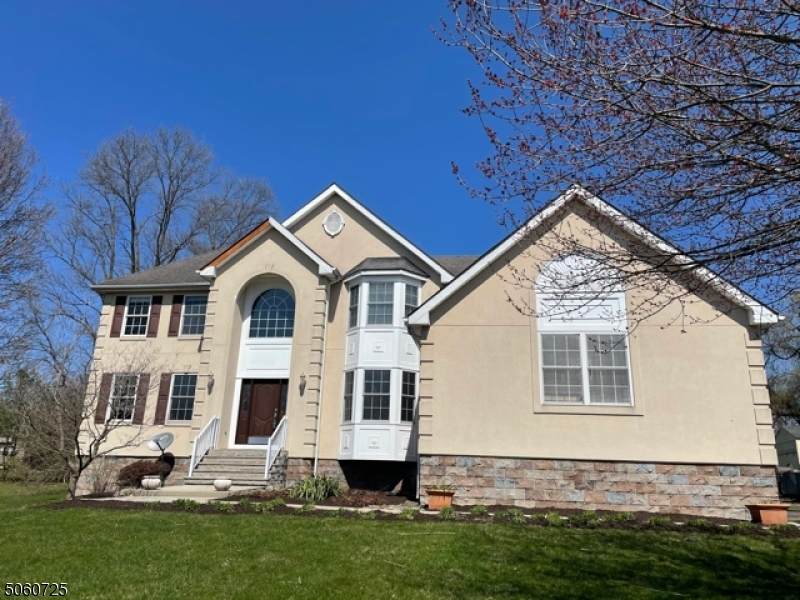 609 Stocker Street - Photo 1