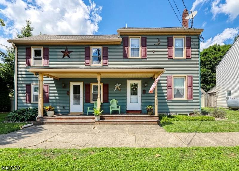 417 Water St - Photo 1