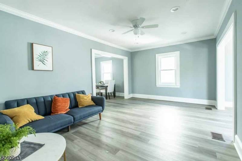 73 Pine Grove Ter - Photo 1