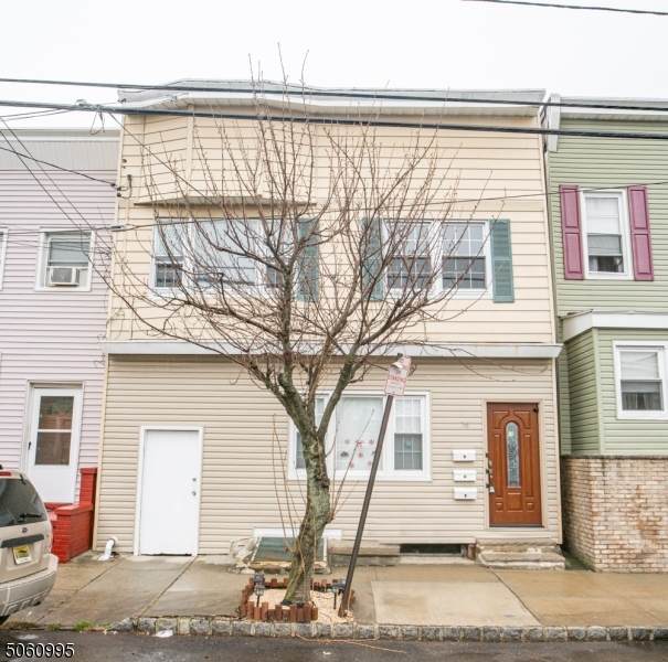 76 Heckel St - Photo 1
