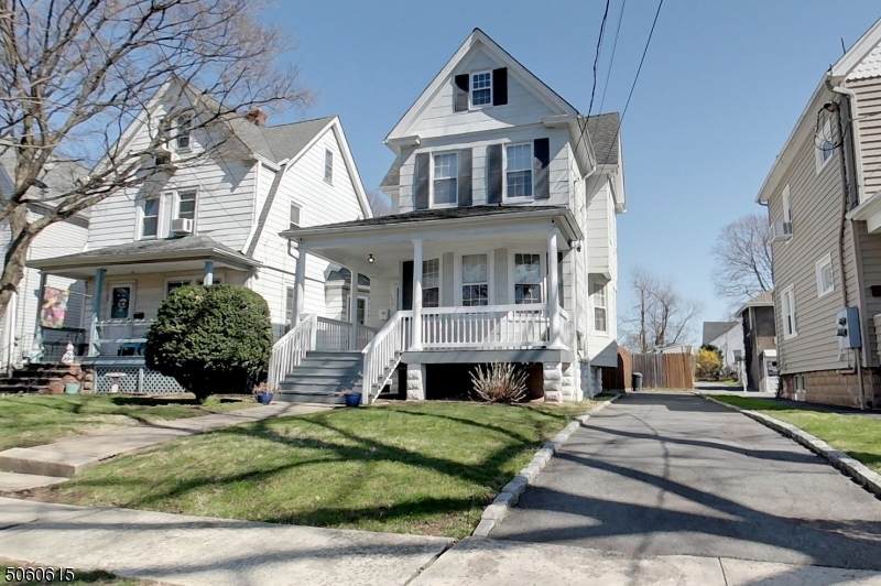 137 Weaver Ave - Photo 1