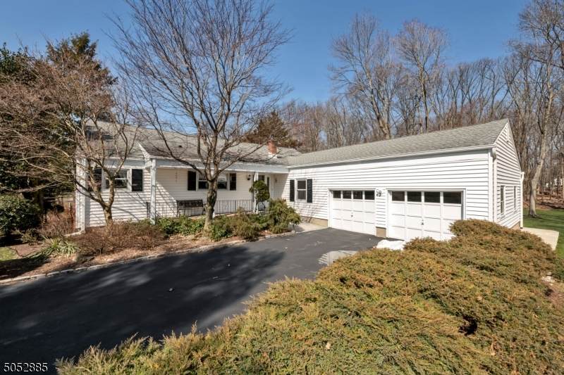181 Bee Meadow Pkwy - Photo 1