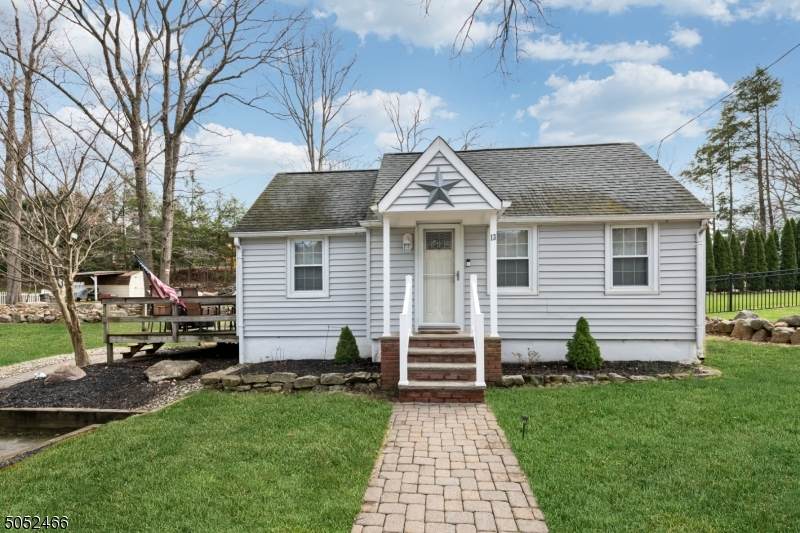 13 Whippoorwill Ln - Photo 1