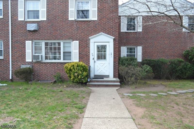 445 Morris Ave - Photo 1