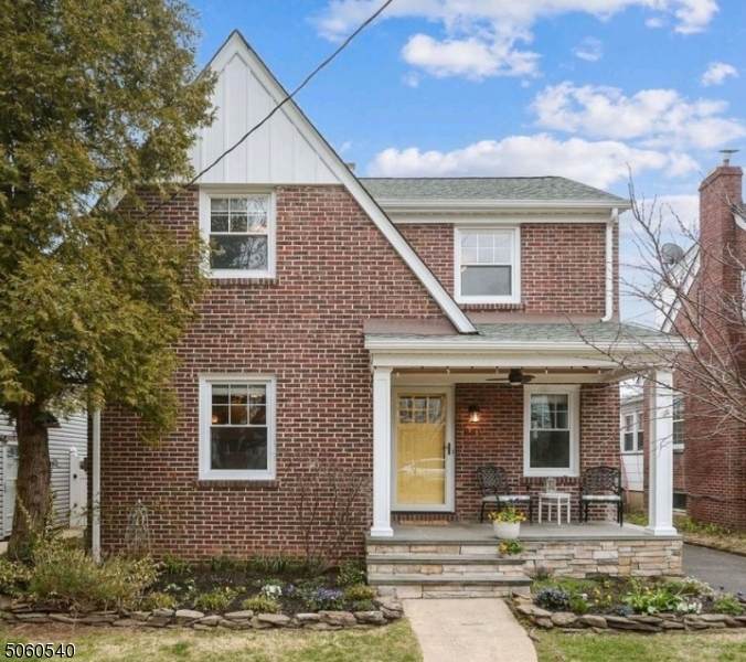 881 Townley Ave - Photo 1