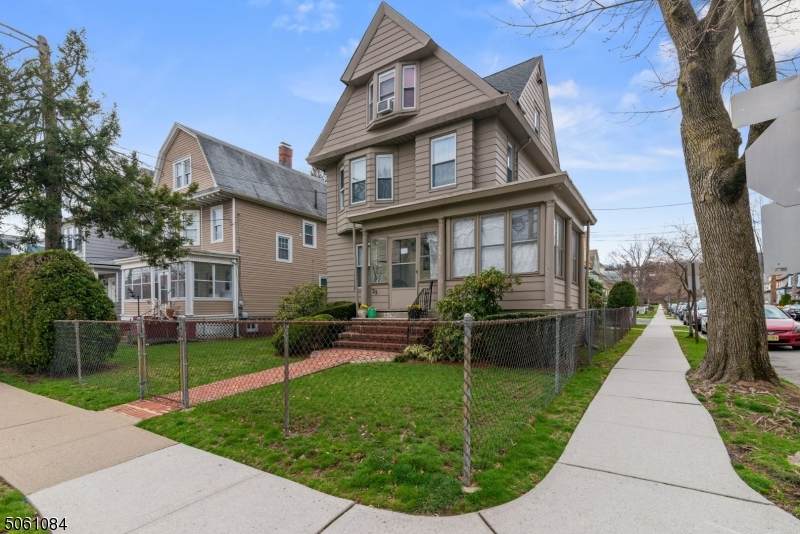 25 Kingsley St - Photo 1