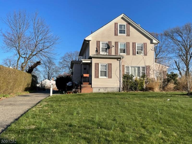 1167 Burnet Ave - Photo 1