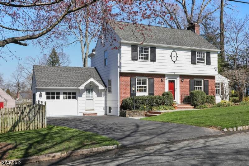 2 Edgewood Road - Photo 1