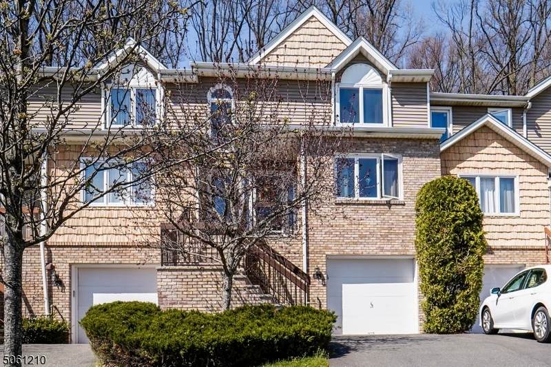 48 Edgefield Dr - Photo 1