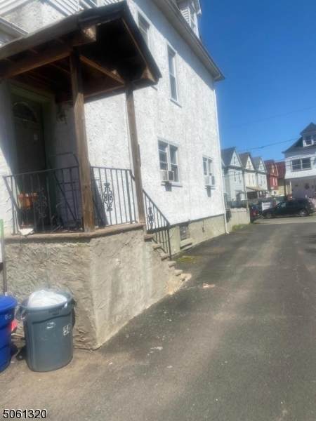 48 Dehart Pl - Photo 1