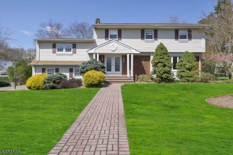 16 Cracco Ln - Photo 1