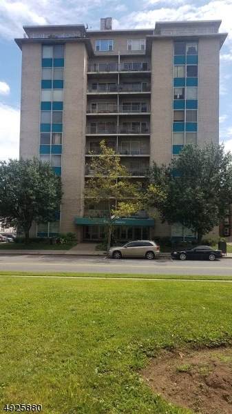 276 Prospect St - Photo 1