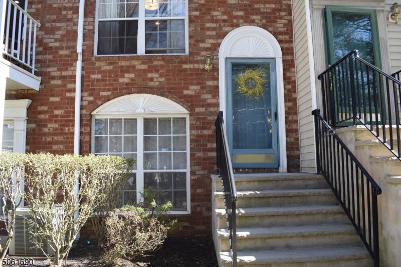 134 Sapphire Ln - Photo 1