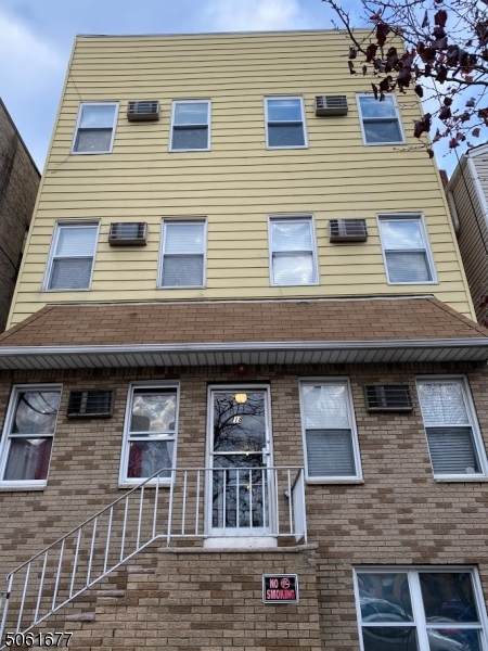 18 69th St - Photo 1